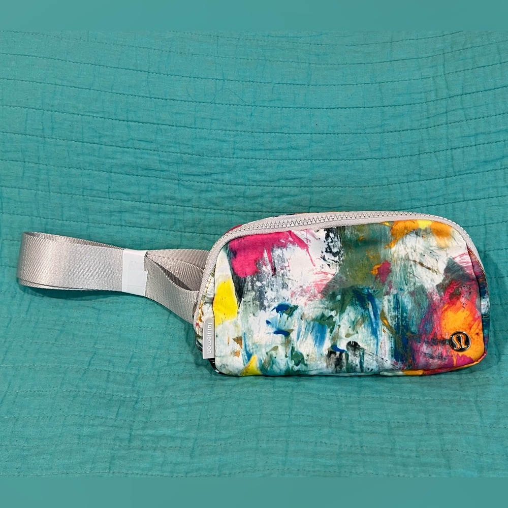 lululemon athletica multicolor belt bag